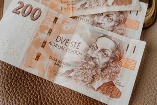 Kolik je dnes důstojná hodinová mzda pro brigádníka? Za 130 korun už by dnes nikdo nevstal ani z postele